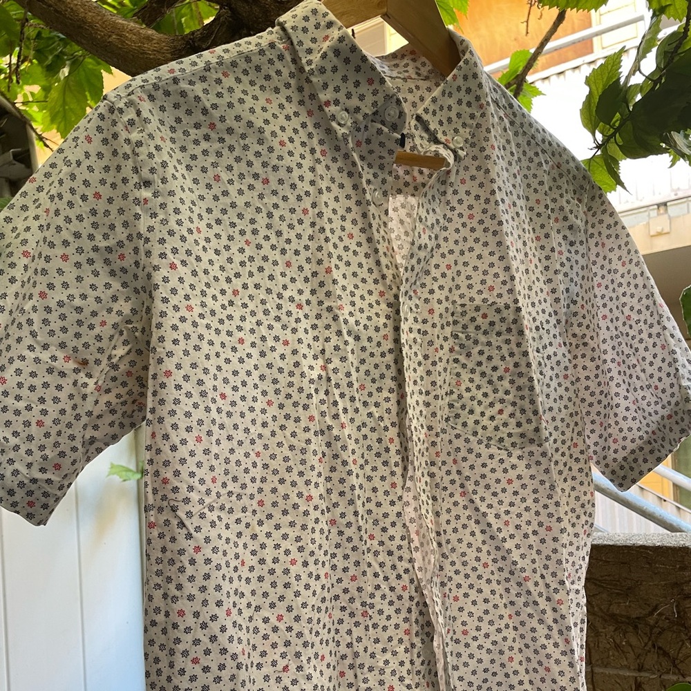 George Men's White and Blue Floral Shirt Size Medium